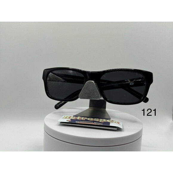 Vintage Designer Y2K Sunglasses Traditional Style OEM Grey Polarized Sun Lenses - Picture 1 of 10